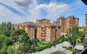 Piso Amplio, Iluminado Y Muy Bien Comunicado